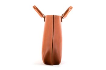 Velká kabelka z exkluzivní italské třísločiněné kůže v koňakové barvě