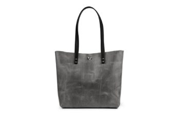 Kožená kabelka v šedé barvě